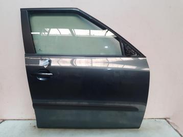 PORTIER RECHTS VOOR Skoda Fabia II Combi (|5J6831056|) beschikbaar voor biedingen