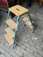 Ladder met wielen, Doe-het-zelf en Bouw, Ladders en Trappen, Ophalen, Zo goed als nieuw