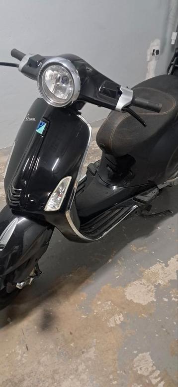 Vespa Primavera B klasse 50cc te koop De Vespa is in goede s beschikbaar voor biedingen