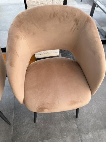 Stoel nieuw staat beschikbaar voor biedingen