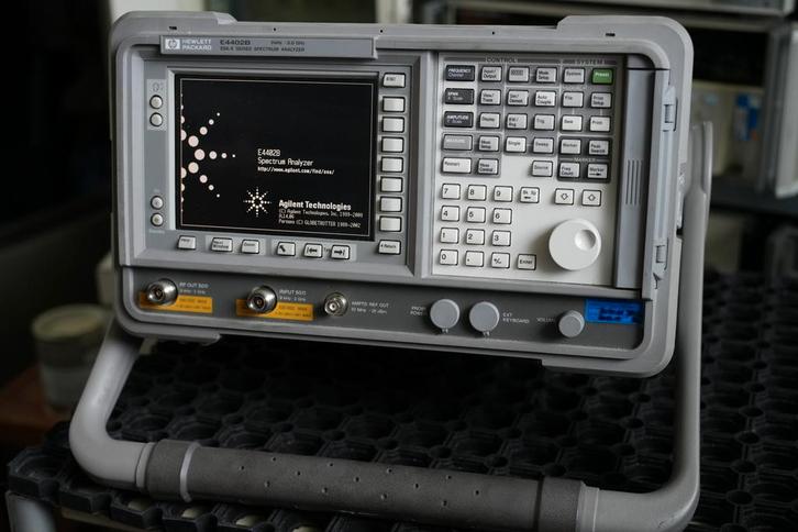 Agilent ESA E4402B 3 GHz spectrum analyzer TG, Doe-het-zelf en Bouw, Meetapparatuur, Gebruikt, Elektriciteit, Ophalen of Verzenden