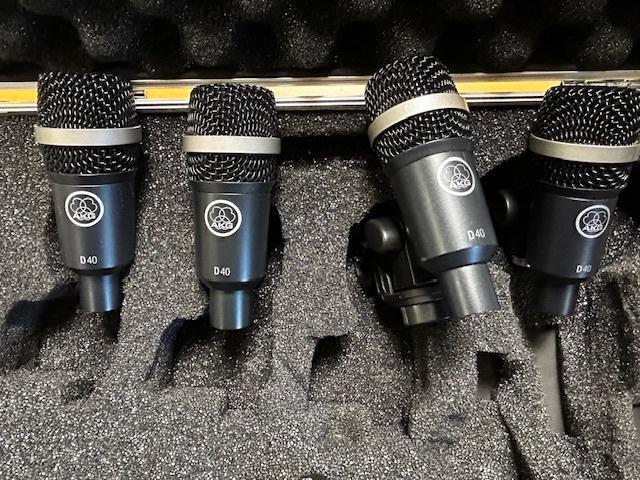 AKG D40 professionele dynamische drum/instrument microfoon, Muziek en Instrumenten, Microfoons, Zo goed als nieuw, Instrumentmicrofoon