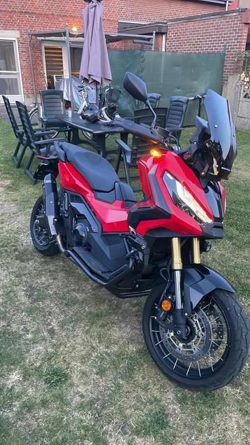 Honda X-ADV 750 AKRAPOVIC FULL OPTION  1400km beschikbaar voor biedingen