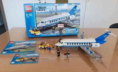 LEGO City 3181 - Luchthaven Passagiersvliegtuig - Jaar 2010, Kinderen en Baby's, Speelgoed | Duplo en Lego, Gebruikt, Lego, Complete set