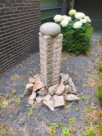 Gratis stenen fontein beschikbaar voor biedingen