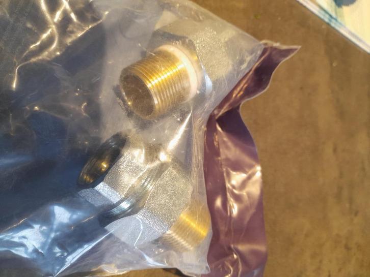 Raccords dielectrique ballon eau chaude sanitaire, Doe-het-zelf en Bouw, Sanitair, Nieuw, Overige typen, Ophalen of Verzenden