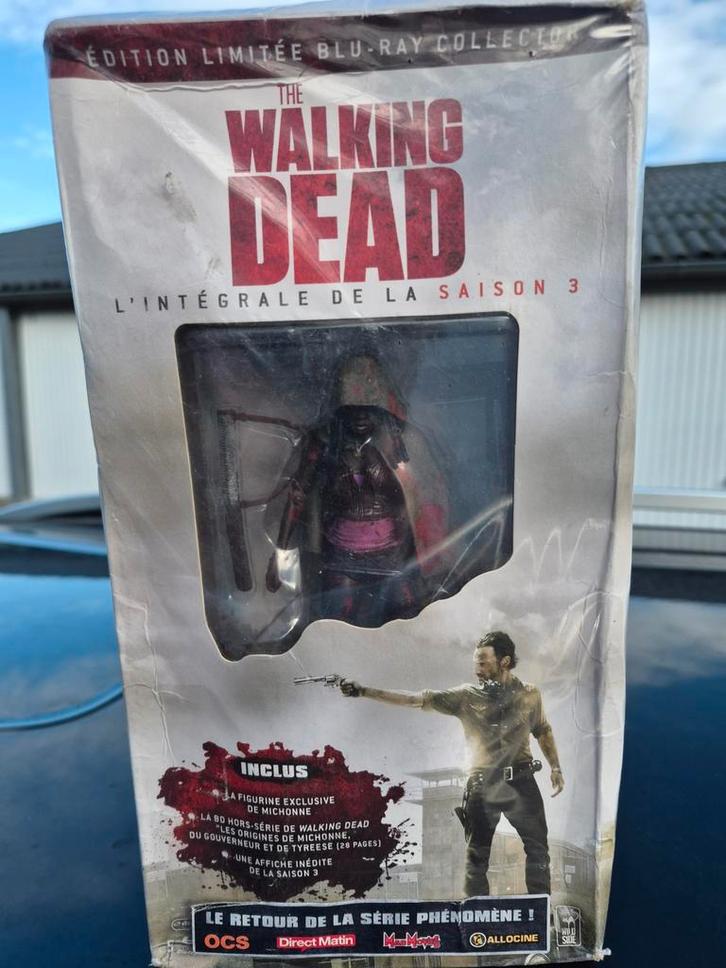Walking Dead coffret collector neuf, Collections, Statues & Figurines, Enlèvement ou Envoi