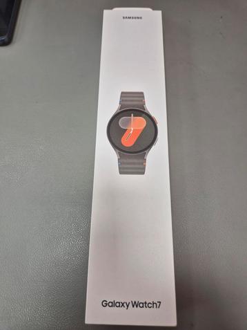 Samsung Galaxy Watch 7 New beschikbaar voor biedingen