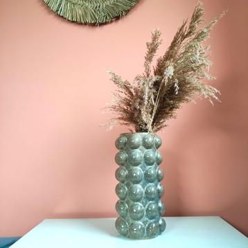 Moderne vaas in keramiek boho stijl beschikbaar voor biedingen