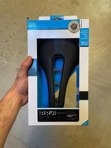 Pro Stealth Superlight beschikbaar voor biedingen