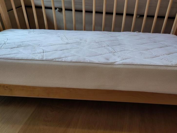 Ikea Gulliver-model babybed met spijlen in perfecte staat, Kinderen en Baby's, Kinderkamer | Bedden, Zo goed als nieuw, Minder dan 140 cm