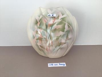 7 vazen aan slechts 6 euro per vaas beschikbaar voor biedingen