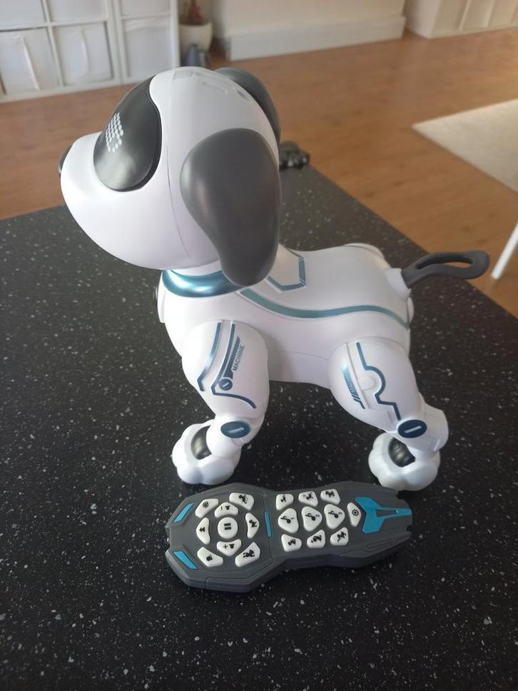 Robothond, Kinderen en Baby's, Speelgoed | Educatief en Creatief, Zo goed als nieuw, Elektronica, Met licht, Met geluid, Ophalen