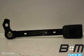 Gordelslot links (bestuurderskant) VW Passat 3B 3B0858471 beschikbaar voor biedingen