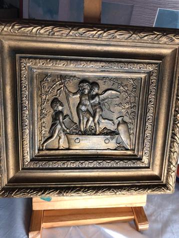 Kader impressie van speelse putti  perf. staat beschikbaar voor biedingen