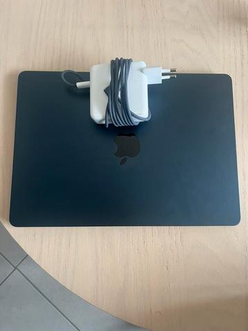 Macbook Air M2 (2022) 13,6 pouces, Informatique & Logiciels, 256 GB, Qwerty, Comme neuf, 16 GB