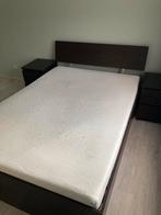 Bed met lattenbodem (met of zonder matras), Huis en Inrichting, Slaapkamer | Bedden, Ophalen, Bruin, 140 cm, Zo goed als nieuw