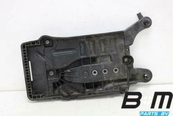 Accuconsole VW Taigo 2Q0915331 beschikbaar voor biedingen