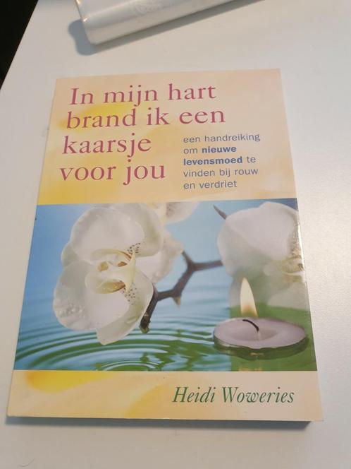 Heidi Woweries - In mijn hart brand ik een kaarsje voor jou, Boeken, Wetenschap, Zo goed als nieuw, Ophalen of Verzenden