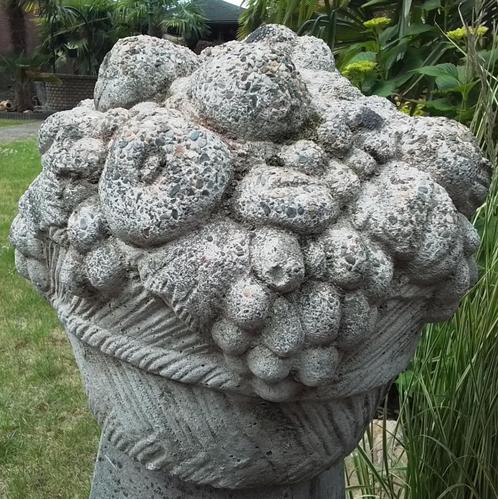 Zware fruitmand in beton., Tuin en Terras, Tuinbeelden, Gebruikt, Overige typen, Beton, Ophalen