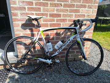 Vélo course VIPER TAILLE L SHIMANO 105 ÉTAT NEUF A VOIR!!! beschikbaar voor biedingen