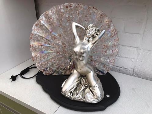 Lamp met schelp. L’ arte del regale.Miki Line., Antiek en Kunst, Kunst | Designobjecten, Ophalen