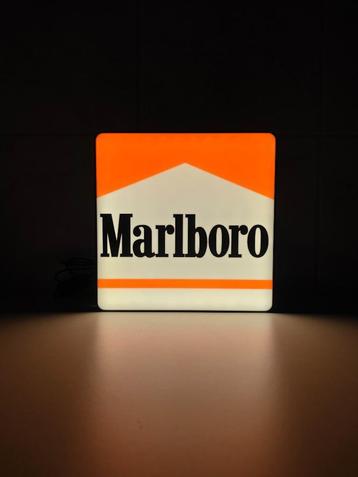 Marlboro Stijl LED Lamp • Retro Lightbox • Sfeerverlichting  beschikbaar voor biedingen