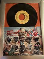 Iron Maiden Ltd edition gitaar plectrum set + 7” in kader, CD & DVD, Utilisé, Envoi