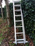 Metalen uitschuifbare ladder met 2 verlengstukken, Doe-het-zelf en Bouw, Ladders en Trappen, Ophalen, Gebruikt, Ladder