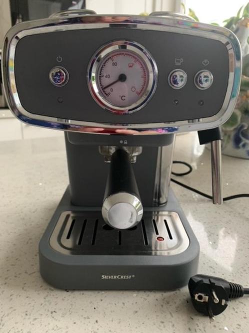 SilverCrest Espressomachine SEM 1050 A1, Elektronische apparatuur, Koffiezetapparaten, Zo goed als nieuw, Gemalen koffie, Espresso apparaat