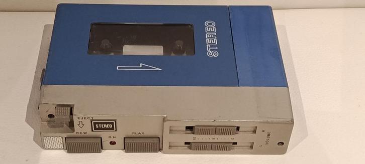 J-WALK JAPAN WALKMAN AAN HET WERK (JAREN 80 - 90), Audio, Tv en Foto, Walkmans, Discmans en Minidiscspelers, Walkman, Ophalen of Verzenden