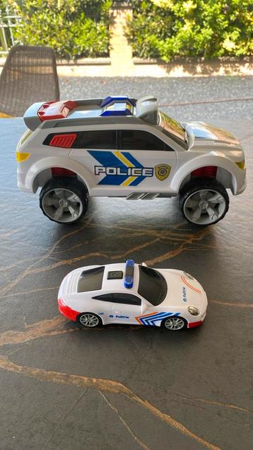 Politiewagens beschikbaar voor biedingen