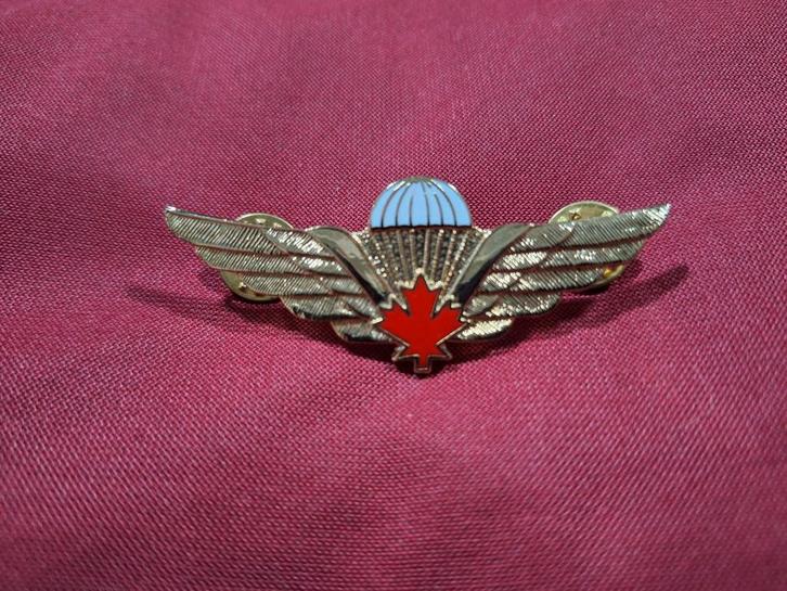 Canada Para Jump Wing rood, Verzamelen, Militaria | Algemeen, Embleem of Badge, Ophalen of Verzenden