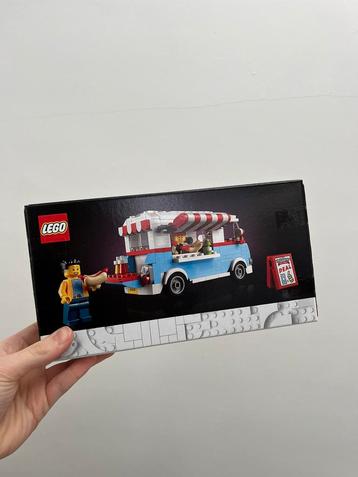Camion de nourriture rétro Lego 40681