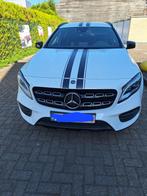 Mercedes Gla 200 AMG line, Auto's, Voorwielaandrijving, 4 cilinders, Leder en Stof, Wit