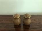 Retro vintage keramiek beige peper en zout setje vaatjes, Antiek en Kunst, Curiosa en Brocante, Ophalen of Verzenden