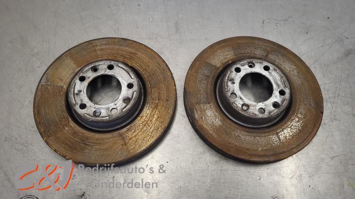 Remschijf voor van een Citroen Jumpy, Auto-onderdelen, Remmen en Aandrijving, Citroën, Gebruikt, 3 maanden garantie, Ophalen of Verzenden