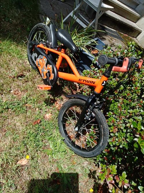 Fiets 16 duwtjes 4/6 jaar 590 robo, Fietsen en Brommers, Fietsen | Kinderfietsjes, Zo goed als nieuw, 16 tot 20 inch, Ophalen