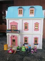 belle grande maison avec 6 poupées et un chien avec une sonn, Enfants & Bébés, Jouets | Playmobil, Comme neuf, Enlèvement ou Envoi