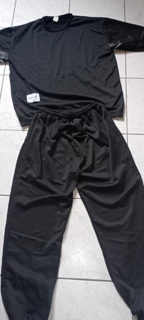 Twee splinternieuwe trainings, Kleding | Heren, Sportkleding, Nieuw, Overige typen, Overige maten, Zwart, Ophalen