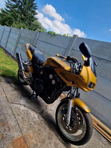 Yamaha fazer 600 goudkleur + onderdelen en partijen  beschikbaar voor biedingen