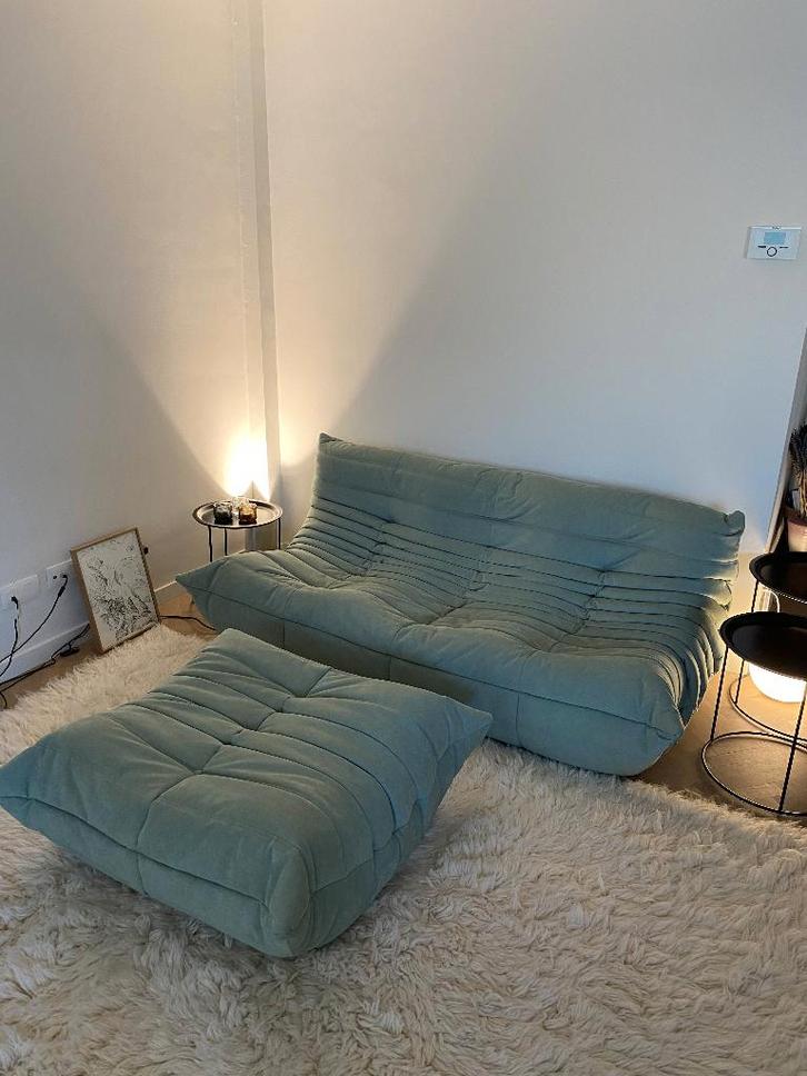 Ligne Roset TOGO 3-zit ALCANTARA met of zonder poef, Huis en Inrichting, Zetels | Zetels, Gebruikt, Rechte bank, Driepersoons