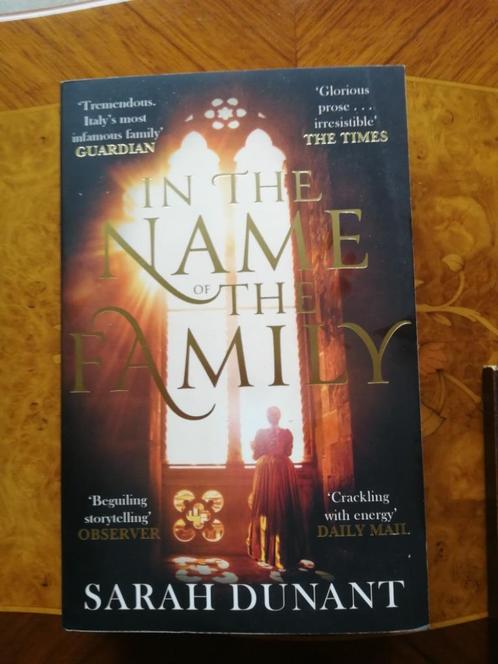 Sarah DUNANT - In the Name of the Family - engels, Boeken, Taal | Engels, Zo goed als nieuw, Fictie, Ophalen of Verzenden