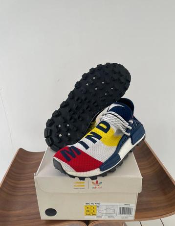 Human race (adidas) Hear&mind beschikbaar voor biedingen