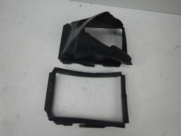 Audi RS6 4k C8 Luchtgeleiding Extra Koeler Links 4K8121706 4 beschikbaar voor biedingen