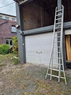 Stevige ladder 2 delig, Ophalen, Zo goed als nieuw, Ladder