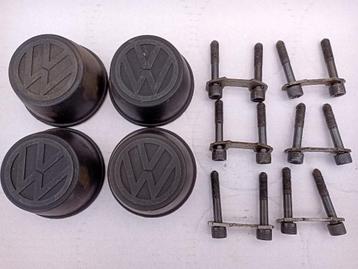 Centerkapjes+bouten cardanassen oldtimer Volkswagen Golf1-2 beschikbaar voor biedingen