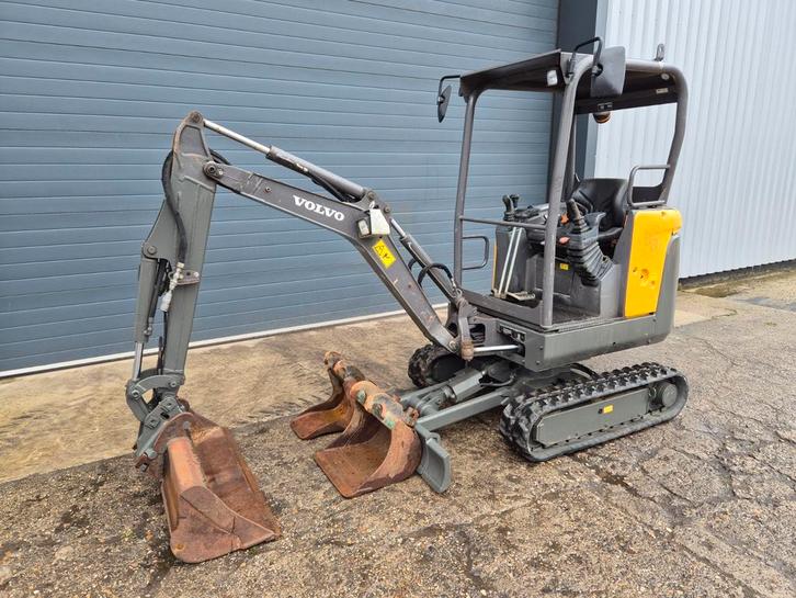 Volvo EC18D Minigraver Graafmachine, Articles professionnels, Machines & Construction | Pompes & Compresseurs, Enlèvement