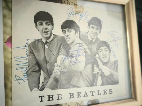 Beatles autographe, Collections, Posters & Affiches, Utilisé, Enlèvement ou Envoi