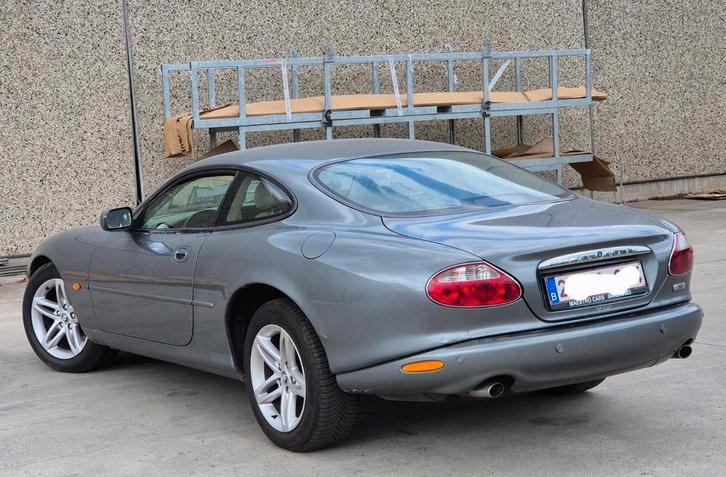 Jaguar XK8 4.2benz boite auto V8 full options 240mkm 7900€, Auto's, Jaguar, Particulier, XK, Benzine, Euro 4, Coupé, 3 deurs, Automaat